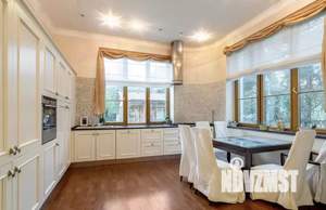 Дом 1054м², 3-этажный, посуточно,