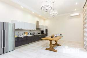 Дом 450м², 2-этажный, на длительный срок,