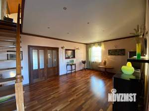 Дом 700м², 2-этажный, посуточно,