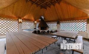 Дом 700м², 2-этажный, посуточно,