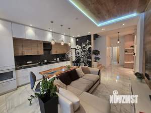 Таунхаус 180м², 3-этажный, на длительный срок,