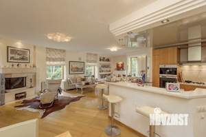 Коттедж 450м², 3-этажный, на длительный срок,