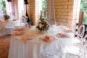 Дом 1200м², 3-этажный, посуточно,