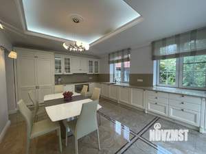 Коттедж 500м², 2-этажный, на длительный срок,