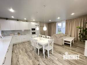 Дом 183м², 3-этажный, на длительный срок,