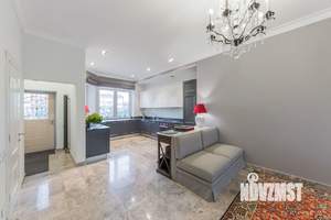 Таунхаус 270м², 4-этажный, на длительный срок,