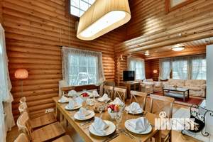 Дом 239м², 2-этажный, на длительный срок,