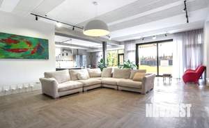 Дом 880м², 3-этажный, на длительный срок,