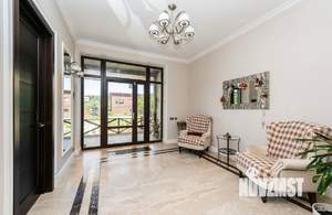 Коттедж 360м², 2-этажный, на длительный срок,