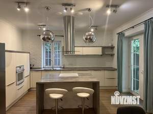 Коттедж 250м², 2-этажный, на длительный срок,