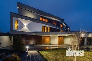 Дом 946м², 3-этажный, на длительный срок,