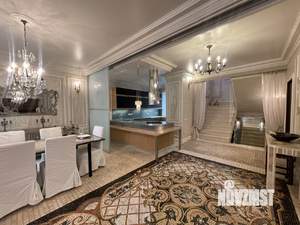 Таунхаус 300м², 3-этажный, на длительный срок,