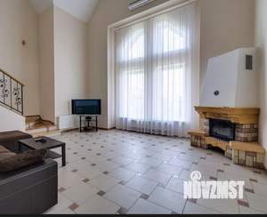 Коттедж 385м², 3-этажный, на длительный срок,