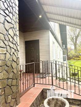 Дом 350м², 2-этажный, на длительный срок,