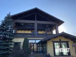 Дом 700м², 4-этажный, посуточно,