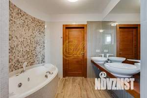 Дом 1000м², 2-этажный, посуточно,