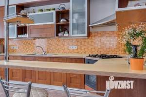 Дом 500м², 2-этажный, посуточно,