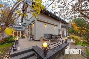 Коттедж 555м², 3-этажный, на длительный срок,