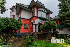 Дом 675м², 2-этажный, посуточно,