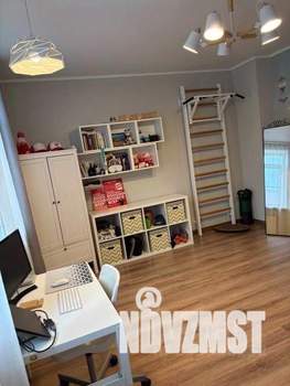 Таунхаус 150м², 3-этажный, на длительный срок,