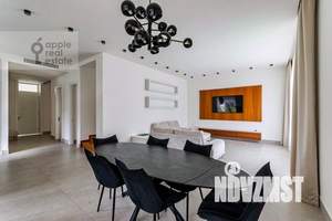 Дом 340м², 3-этажный, на длительный срок,