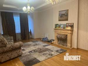 Таунхаус 368м², 3-этажный, на длительный срок,