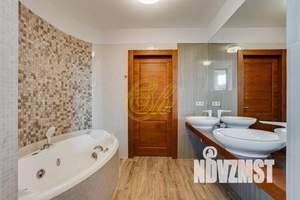 Дом 1000м², 2-этажный, посуточно,