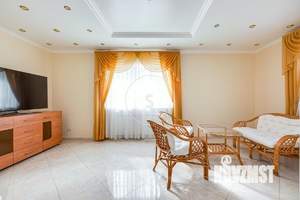 Дом 500м², 3-этажный, на длительный срок,