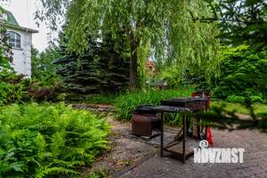 Дом 1500м², 3-этажный, посуточно,