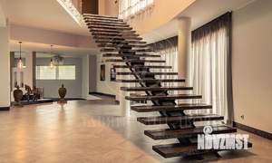 Коттедж 880м², 3-этажный, на длительный срок,