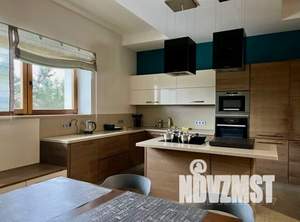 Дом 1056м², 2-этажный, посуточно,