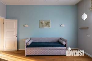 Дом 300м², 2-этажный, на длительный срок,