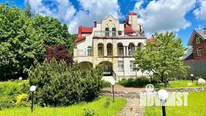 Дом 600м², 3-этажный, посуточно,