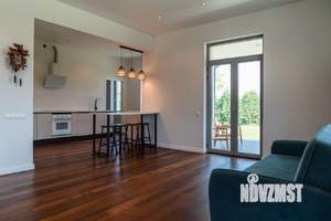 Дом 214м², 2-этажный, посуточно,