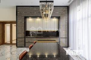 Дом 1104м², 2-этажный, на длительный срок,