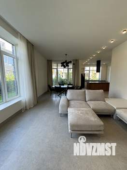 Коттедж 360м², 3-этажный, на длительный срок,