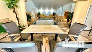 Дом 600м², 3-этажный, посуточно,