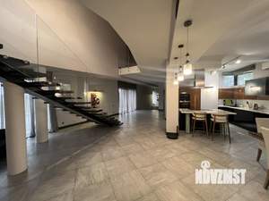 Дом 880м², 3-этажный, на длительный срок,