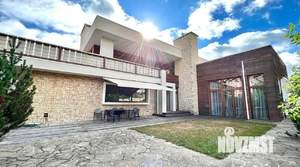 Дом 1000м², 2-этажный, посуточно,