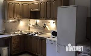 Коттедж 250м², 3-этажный, на длительный срок,