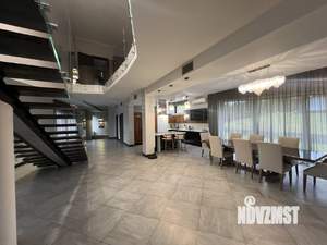 Дом 880м², 3-этажный, на длительный срок,