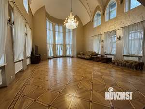 Коттедж 960м², 3-этажный, на длительный срок,