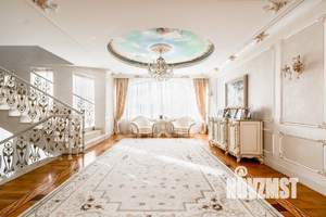 Дом 1000м², 3-этажный, на длительный срок,