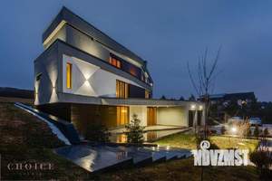 Дом 946м², 3-этажный, на длительный срок,