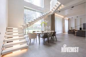 Дом 584м², 3-этажный, на длительный срок,