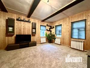 Дом 102м², 2-этажный, на длительный срок,