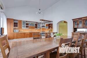 Дом 500м², 2-этажный, посуточно,