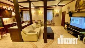 Дом 750м², 3-этажный, посуточно,