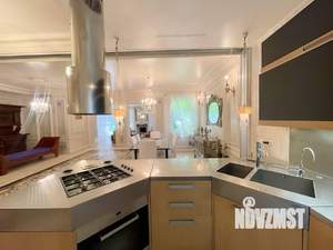 Таунхаус 300м², 3-этажный, на длительный срок,