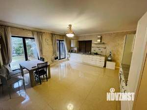 Дом 410м², 3-этажный, на длительный срок,